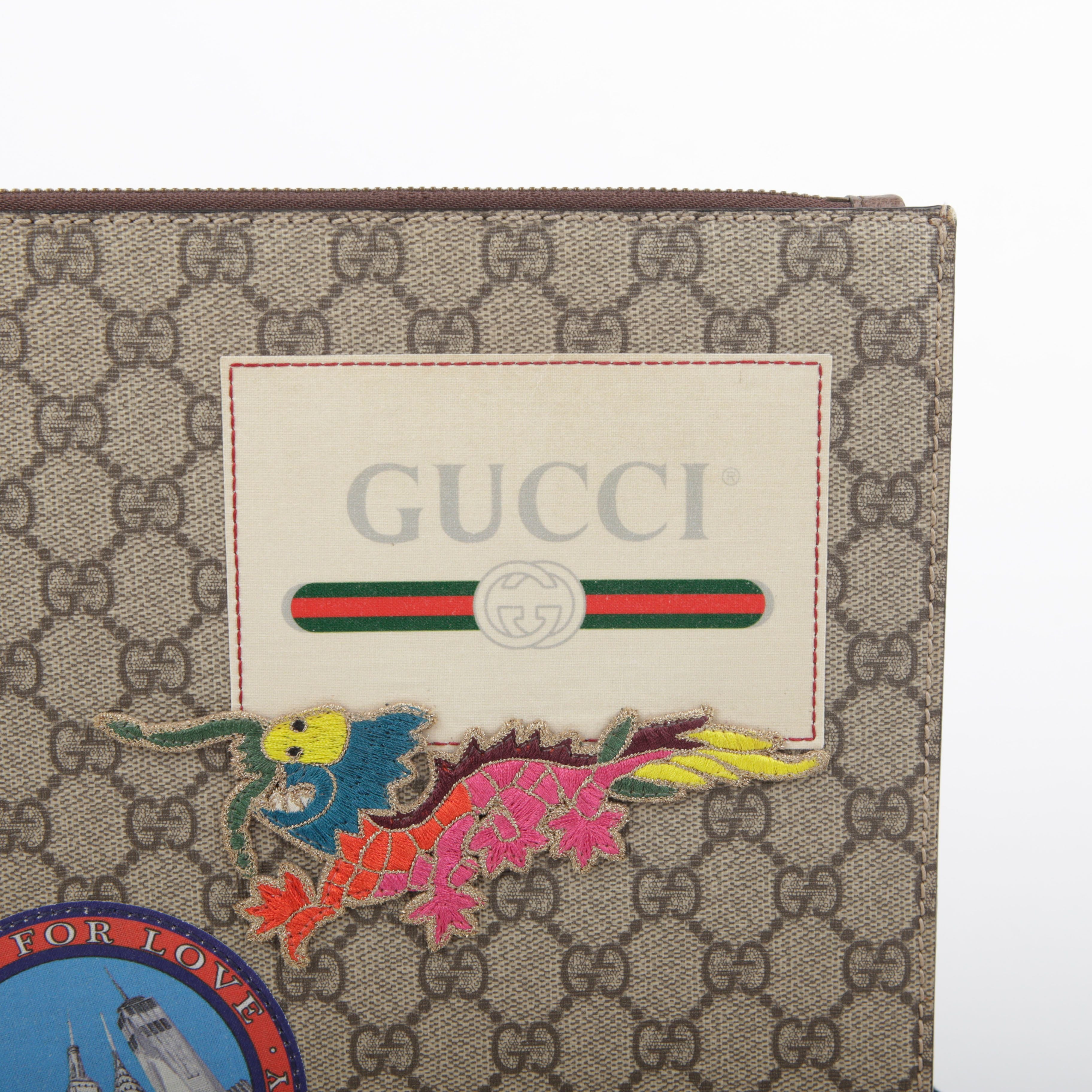 GG Supreme Canvas Courier Patch Messenger Crossbody Bag