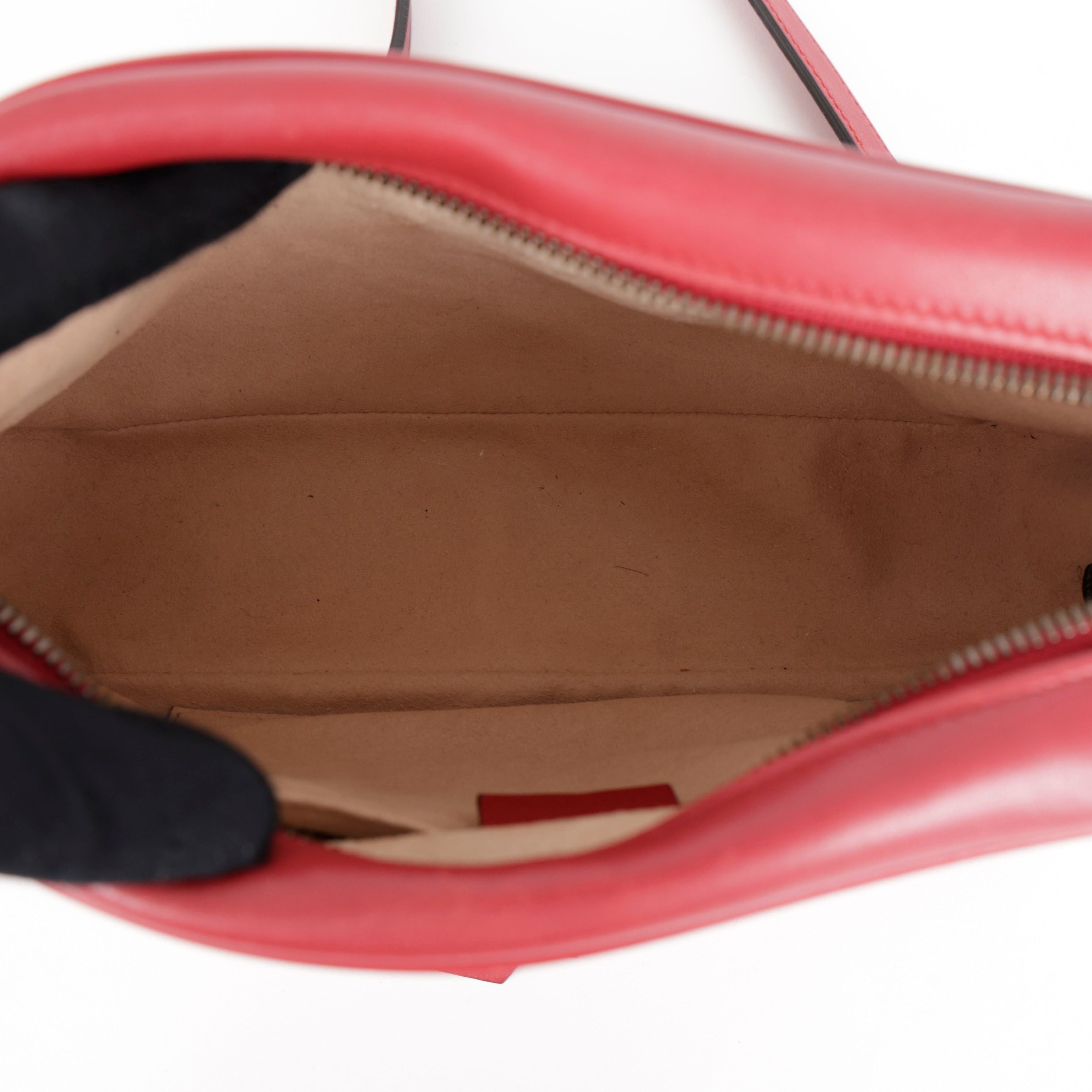 GG Marmont Small Shoulder Bag Red