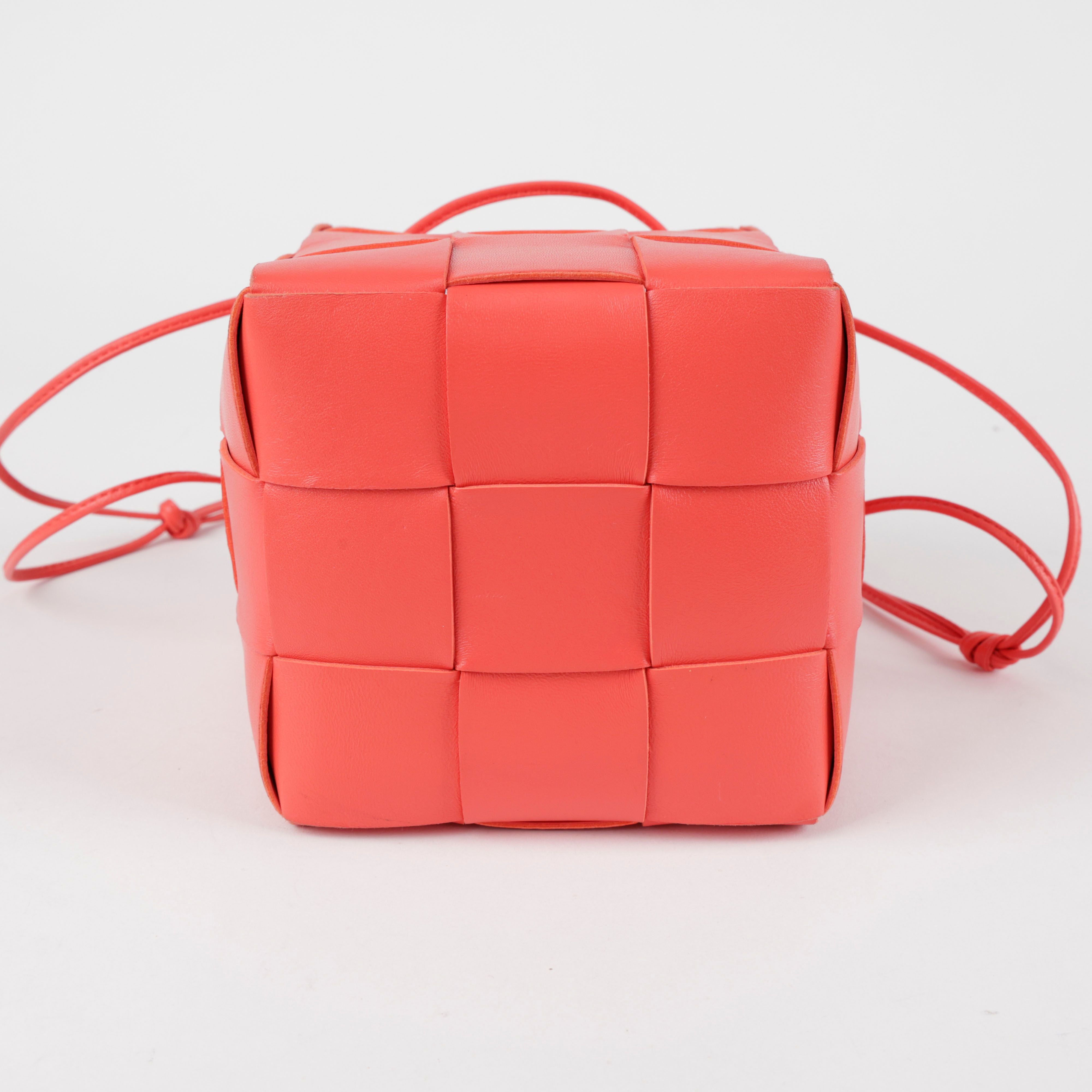 Cassette Bucket Small Shoulder Crossbody Bag Red