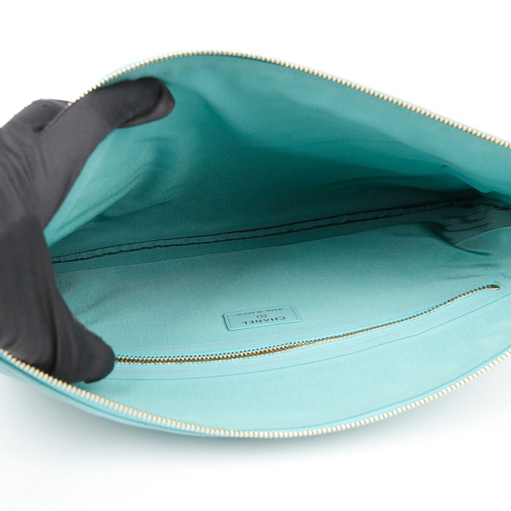 Caviar Classic Large Clutch