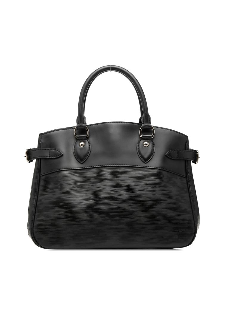 Pre-Loved Louis Vuitton Epi Passy Pm