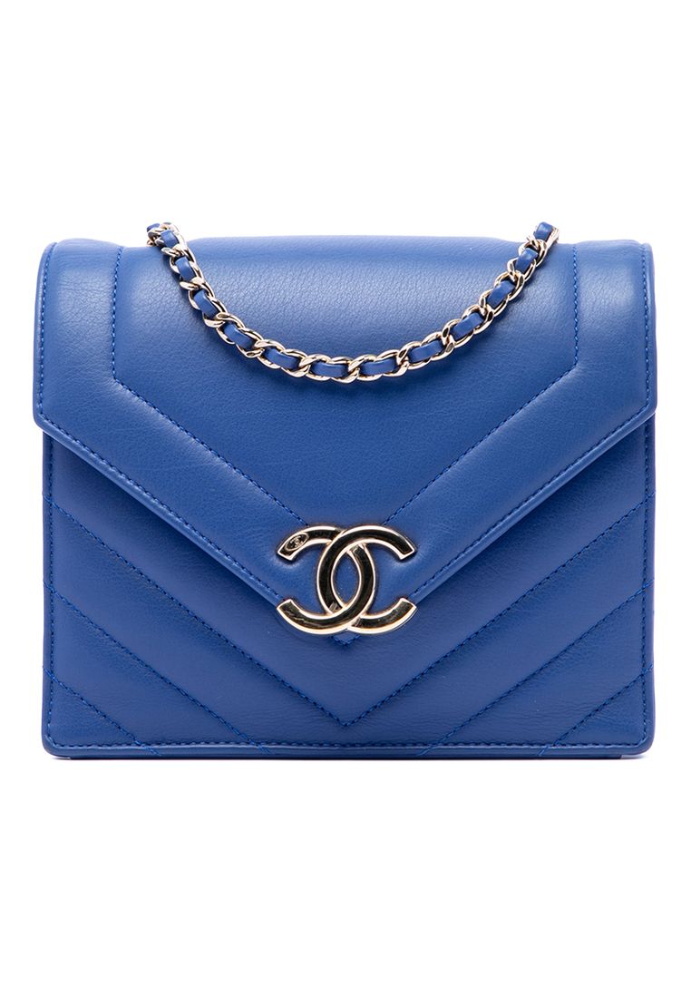 Pre-Loved Chanel Small Cc Chevron Calfskin Envelope Flap