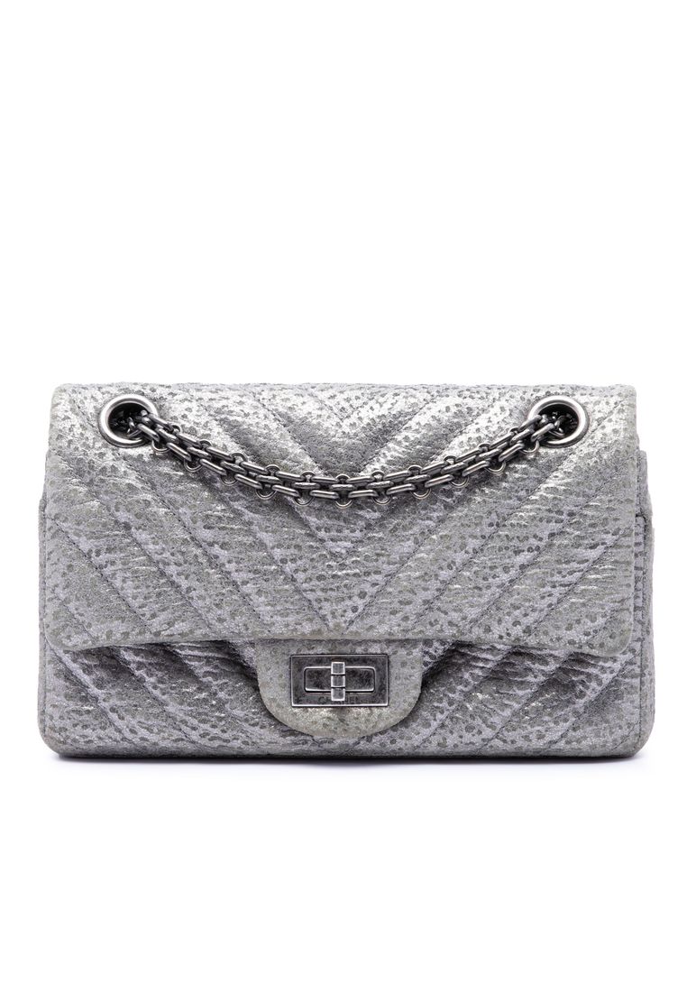 Pre-Loved Chanel Chevron Metallic Textured Calfskin Reissue 2.55 Double Flap 224