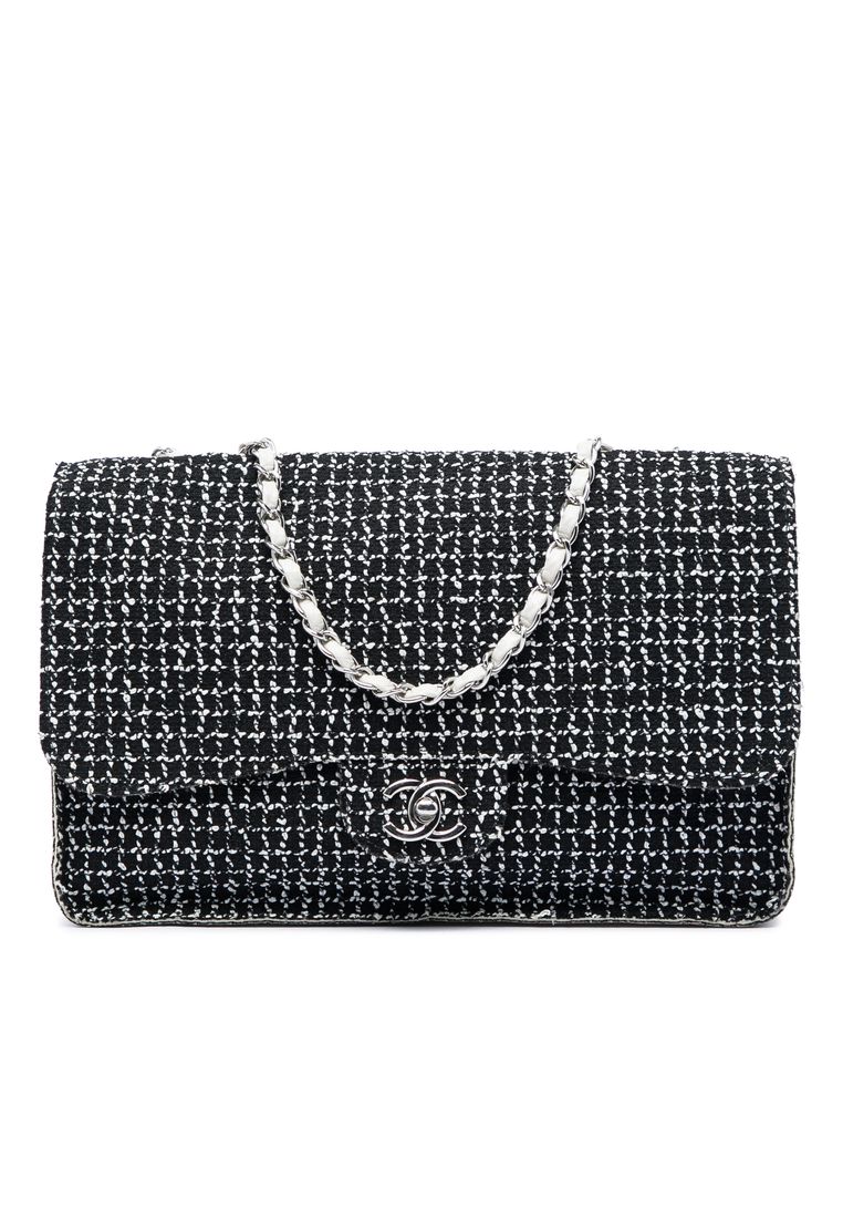 Pre-Loved Chanel Jumbo Classic Tweed And Calfskin Single Flap