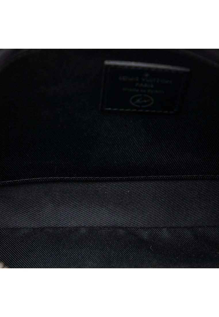 Pre-Loved Louis Vuitton Monogram Eclipse Flash Fragment Ipad Case