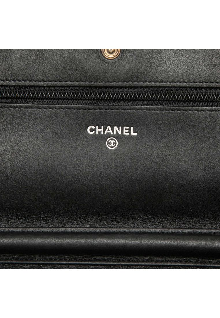 Pre-Loved Chanel Cc Quilted Patent Brilliant Wallet On Chain