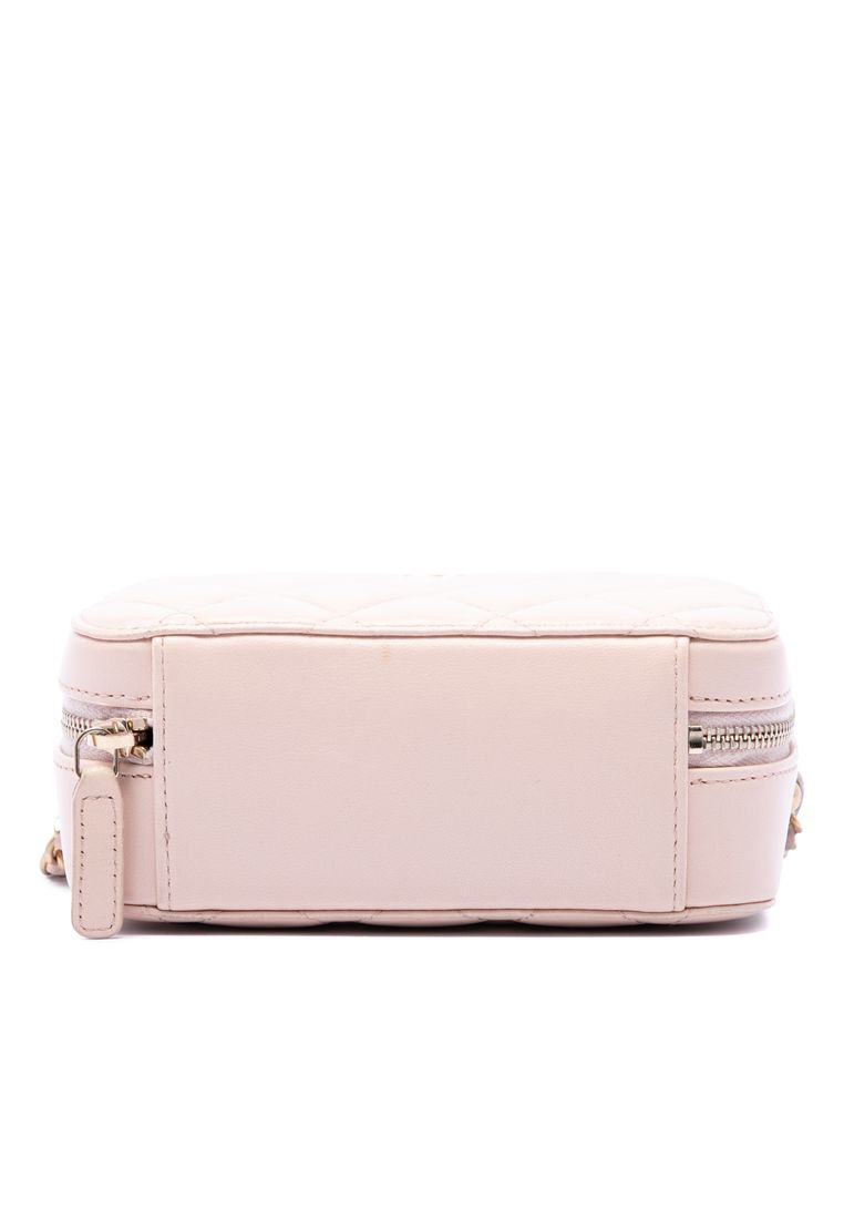 Pre-Loved Chanel Cc Quilted Lambskin Pearl Crush Camera Bag